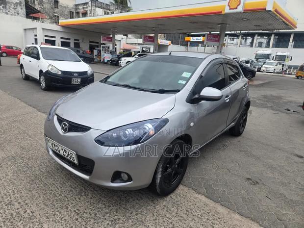 Mazda Demio 2016 Silver