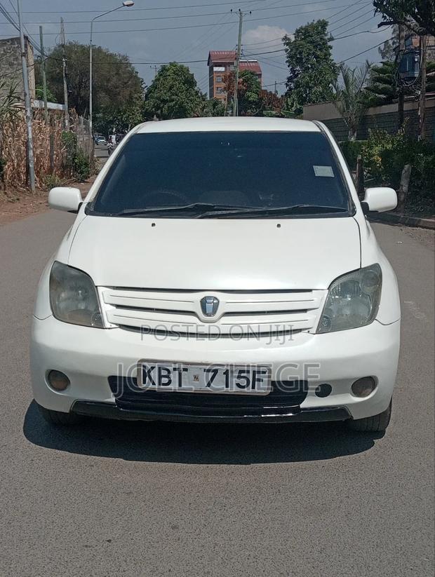 Toyota IST 2005 White