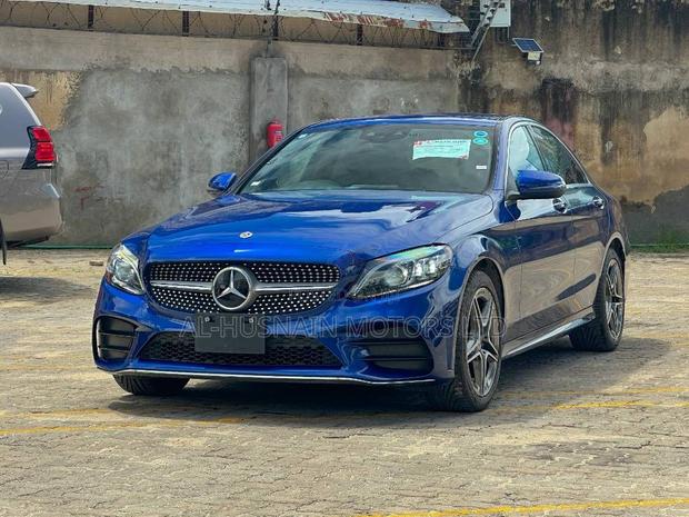 Mercedes-Benz C200 2019 Blue