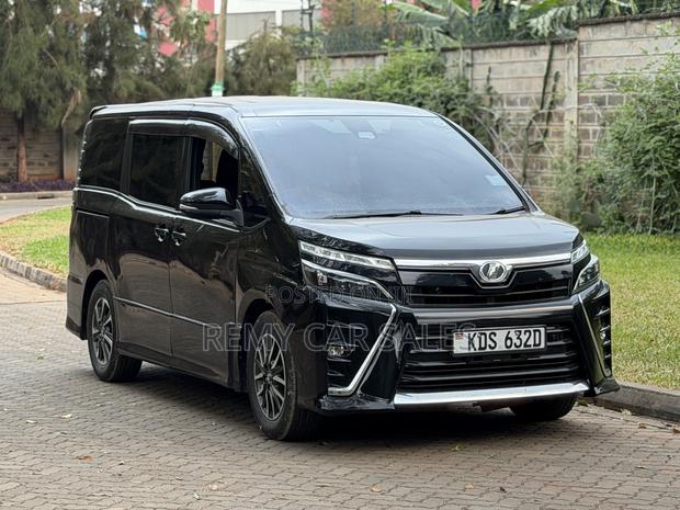 Toyota Voxy 2017 Black
