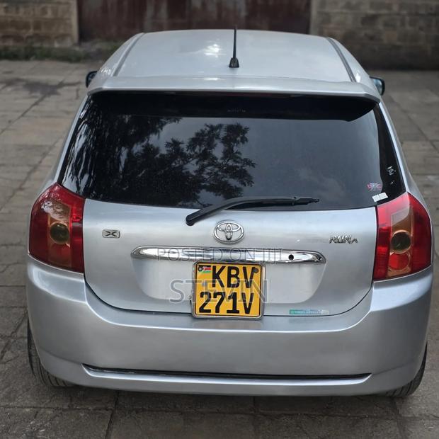 Toyota Corolla RunX 2006 Silver