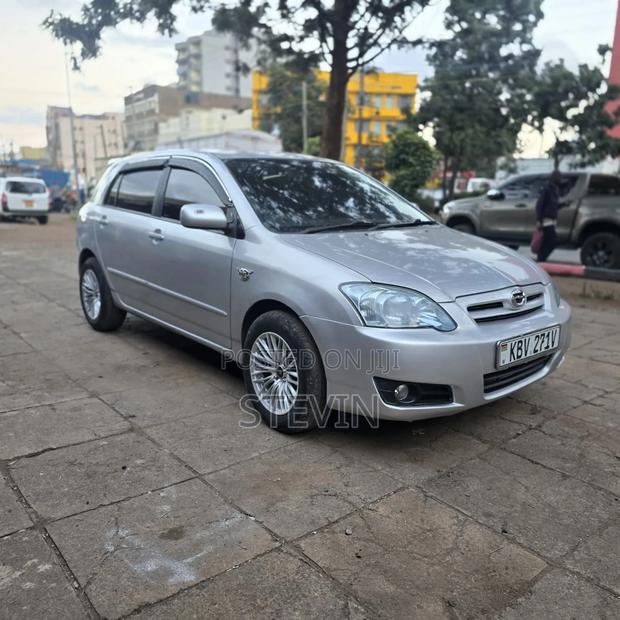 Toyota Corolla RunX 2006 Silver