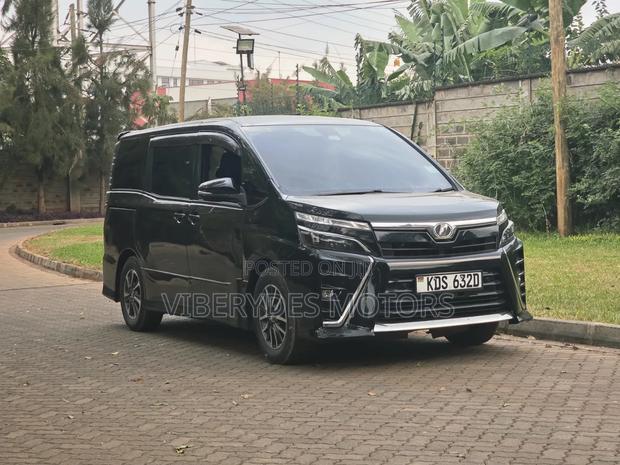Toyota Voxy 2017 Black