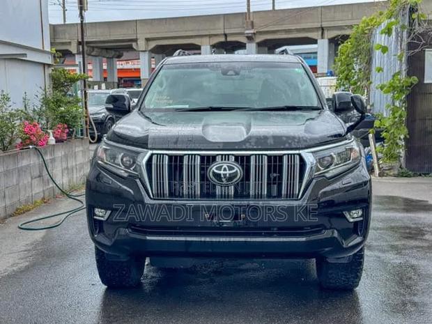 Toyota Land Cruiser Prado 2019 Black