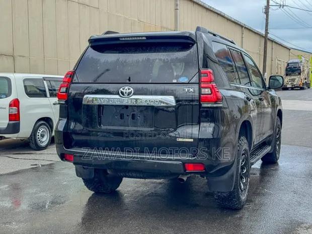 Toyota Land Cruiser Prado 2019 Black