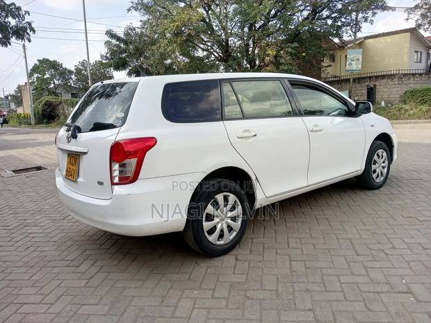 Toyota Corolla Fielder 2010 White