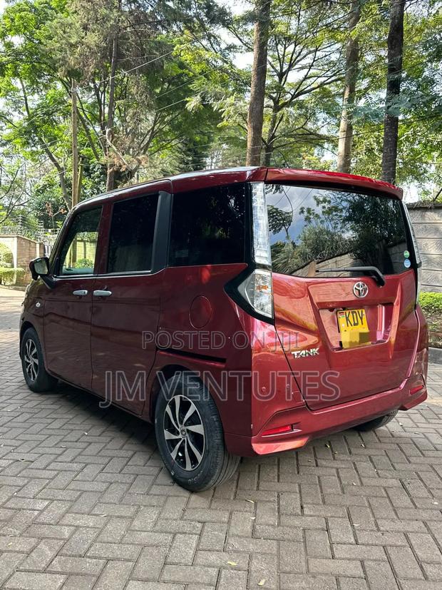 Toyota Tank 2020 Red