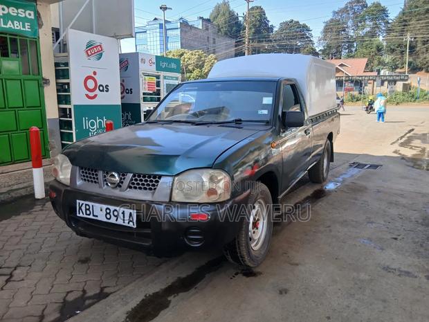 Nissan Hardbody 2008 White