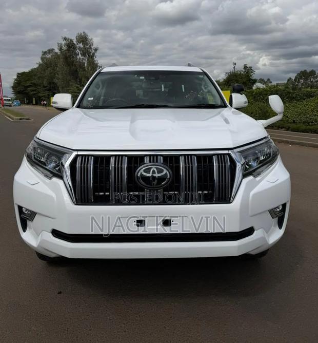Toyota Land Cruiser Prado 2.8 2021 White