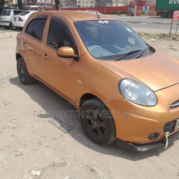 Nissan March 2010 Gold