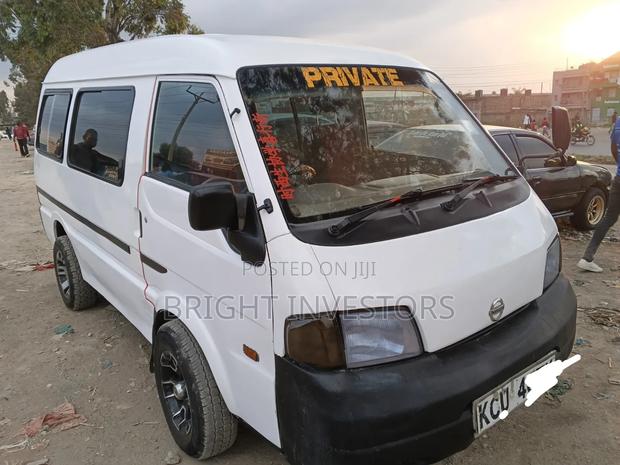 Nissan 100 2013 White