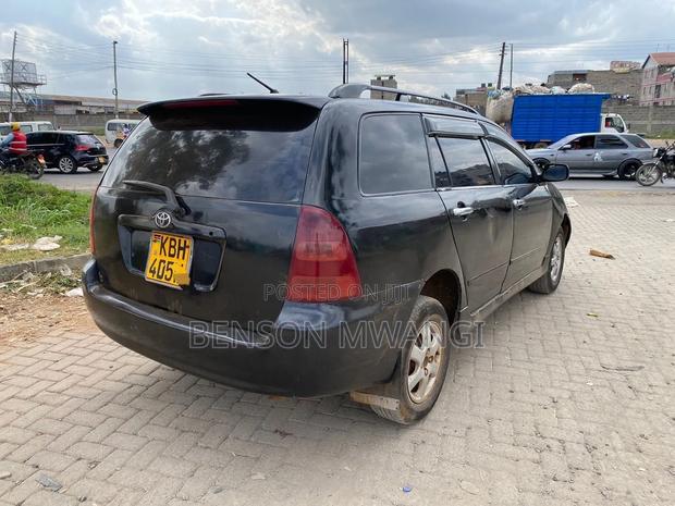 Toyota Corolla Fielder 2002 Black