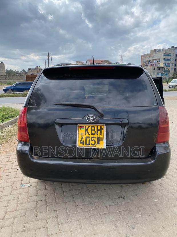 Toyota Corolla Fielder 2002 Black