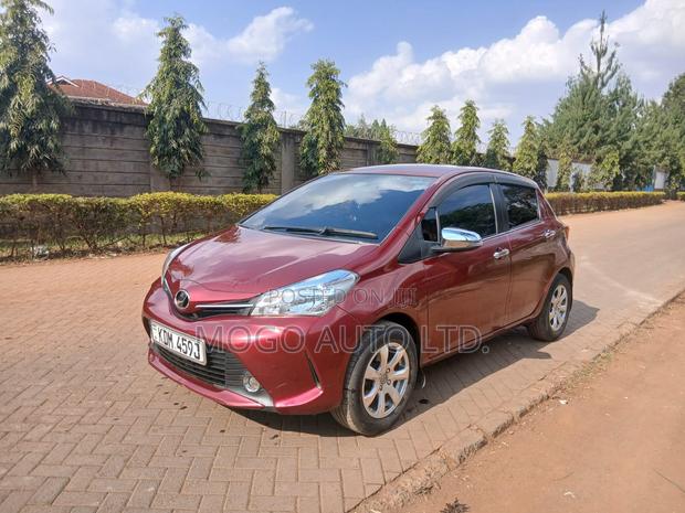 Toyota Vitz 2016 Red