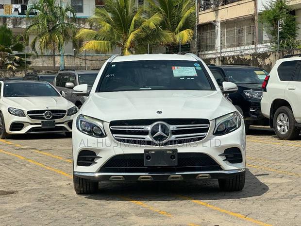 Mercedes-Benz 220 2019 Pearl