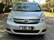 Toyota ISIS 2014 Silver for sale