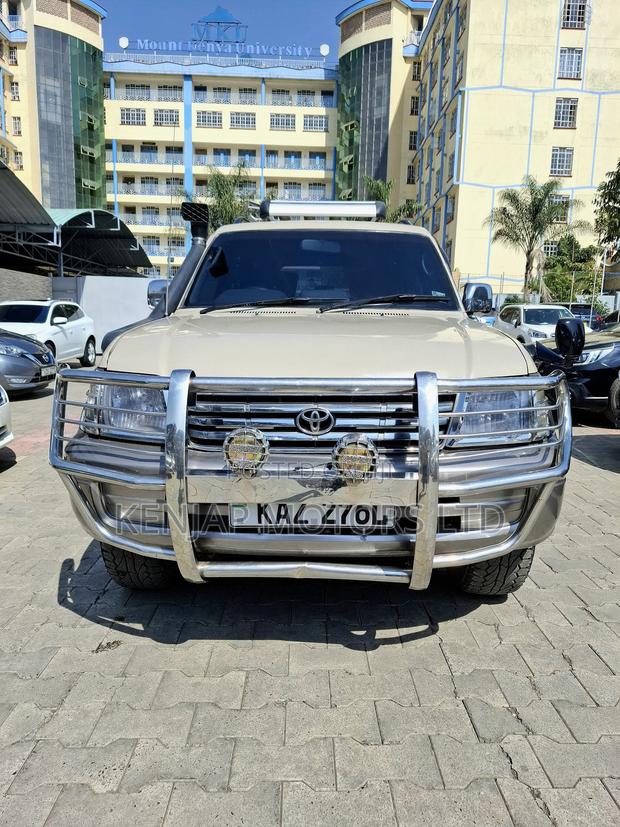 Toyota Land Cruiser Prado 2002 Gold