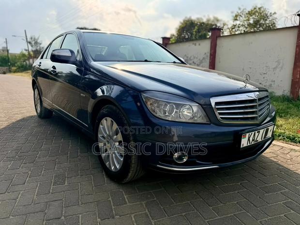 Mercedes-Benz C200 2007 Gray