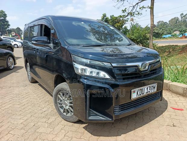 Toyota Noah 2018 Black