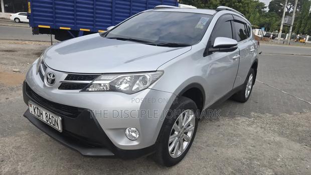 Toyota RAV4 2015 Silver