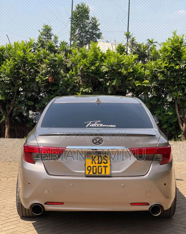 Toyota Mark X 2017