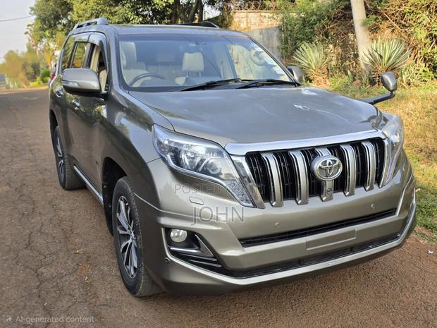 Toyota Land Cruiser Prado 2015 Gray