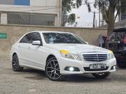 Mercedes-Benz E300 2009 White for sale