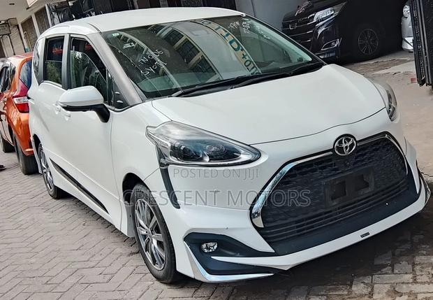 Toyota Sienta 2020 Pearl