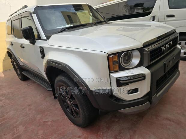Toyota Land Cruiser Prado 2024 Gray