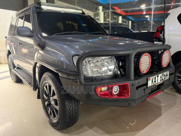 Toyota Land Cruiser Prado 2002 Gray