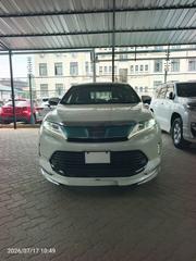 Toyota Harrier 2020 White for sale