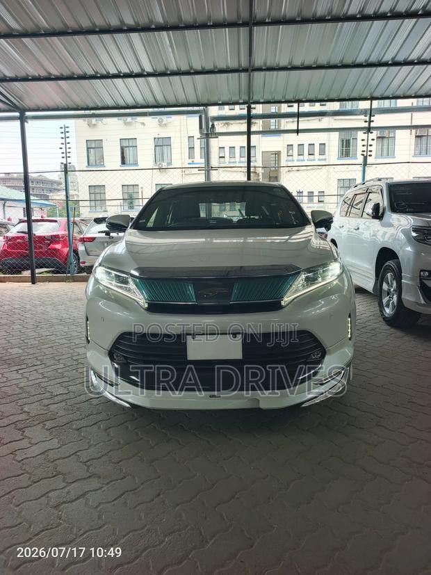Toyota Harrier 2020 White