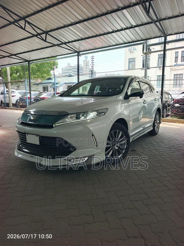 Toyota Harrier 2020 White