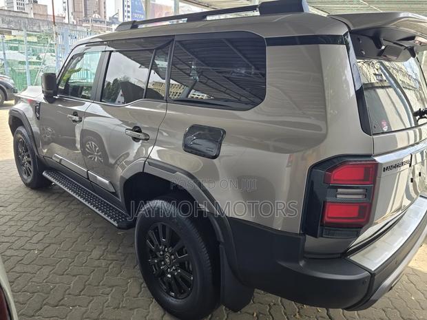 Toyota Land Cruiser Prado 2024 Gold