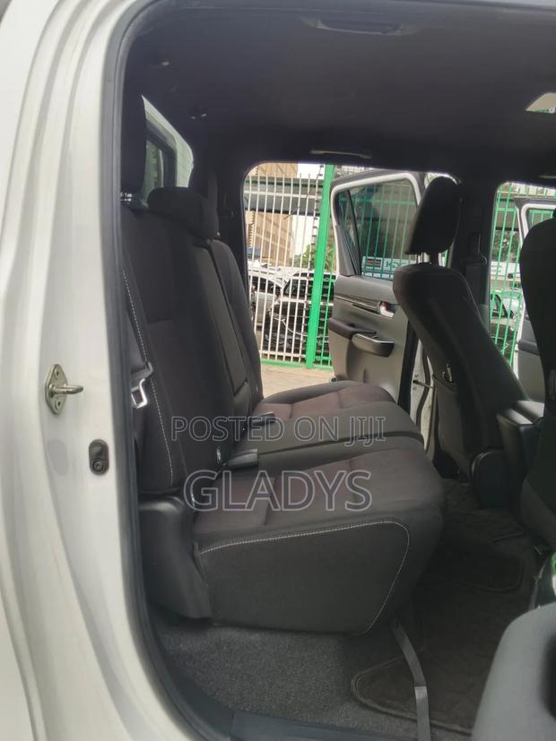 Toyota Hilux 2019 White