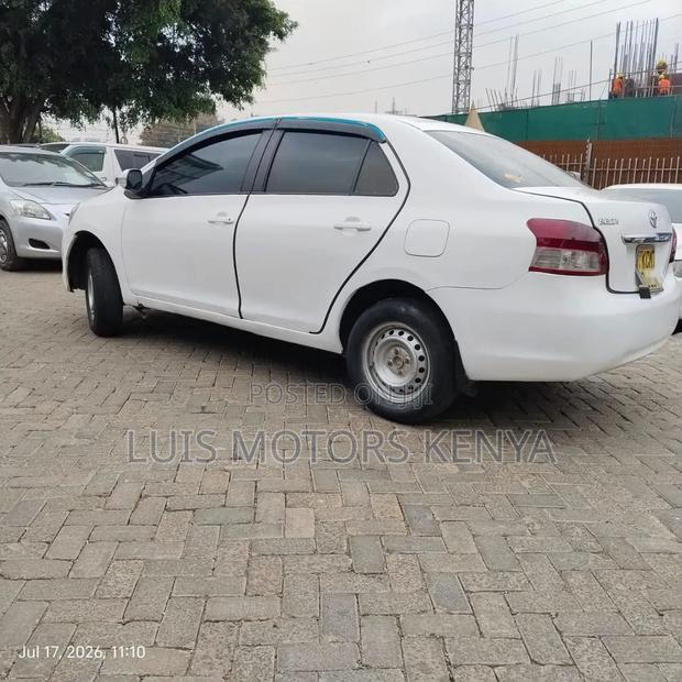 Toyota Belta 2009 White