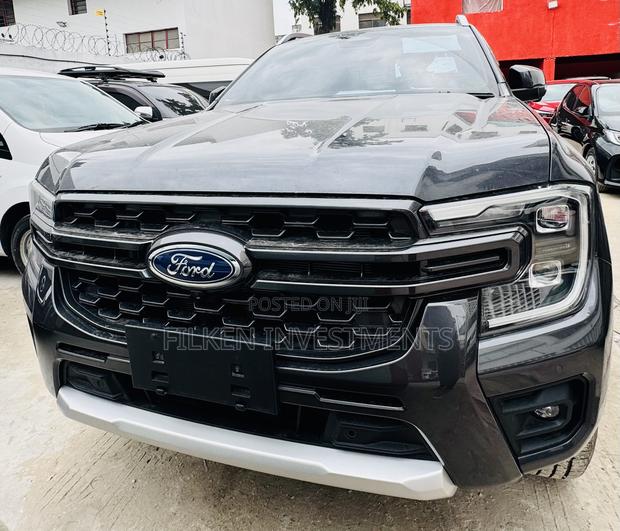 Ford Ranger Wildtrak 2023 Gray