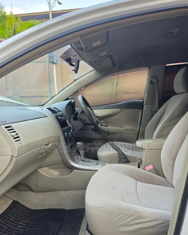 Toyota Corolla Fielder 2009 White