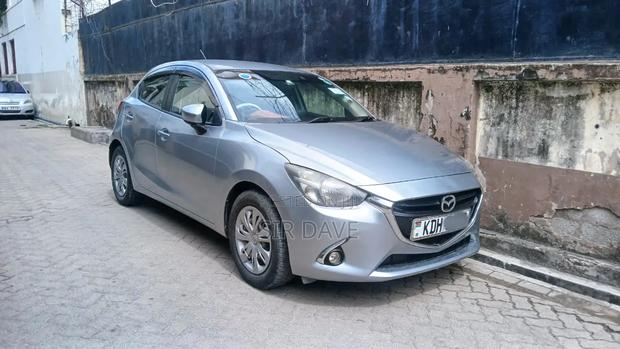 Mazda Demio 2016 Gray