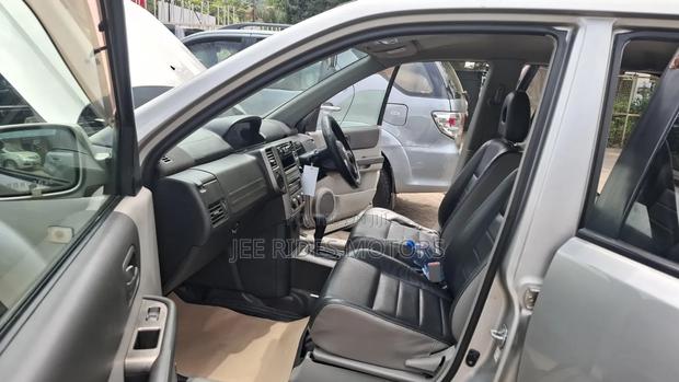 Nissan X-Trail 2004 Gray
