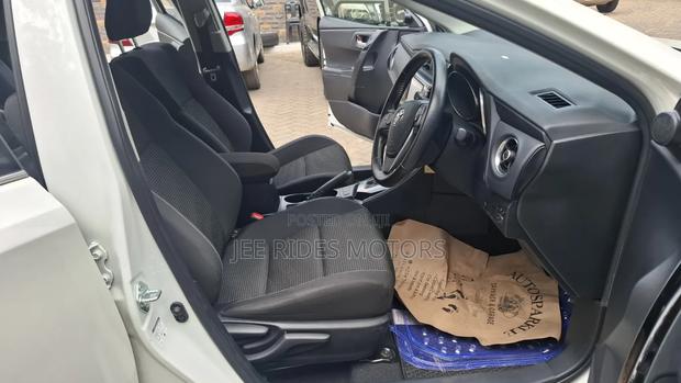 Toyota Auris 2016 White