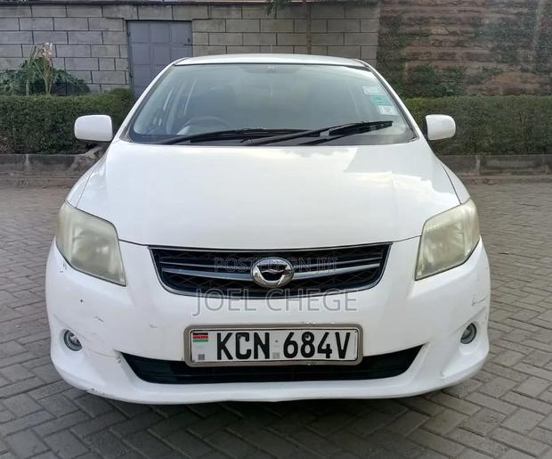 Toyota Corolla Fielder 2010 White