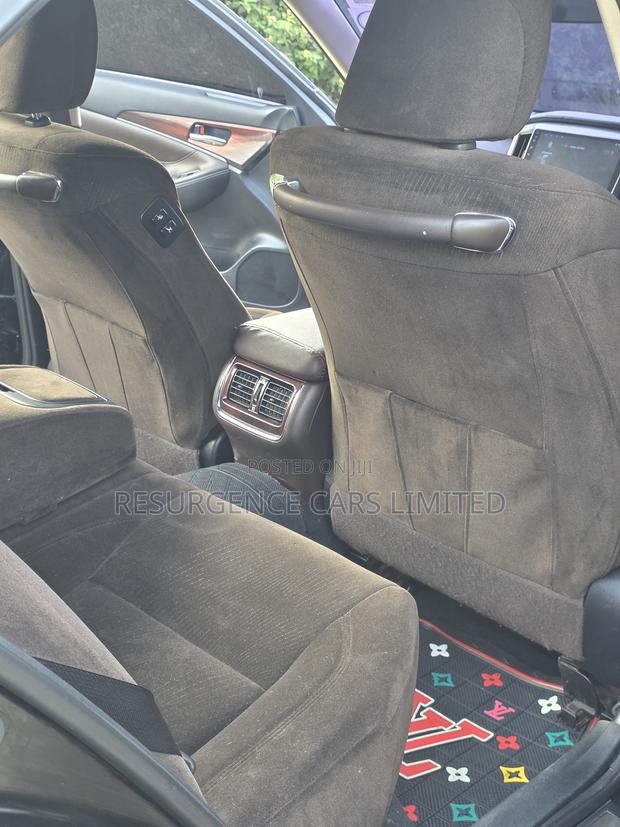 Toyota Crown 2015 Black