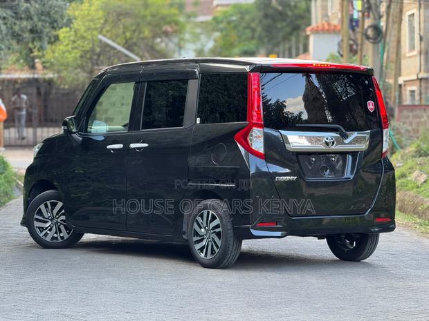 Toyota Roomy 1.0 FWD 2019 Black