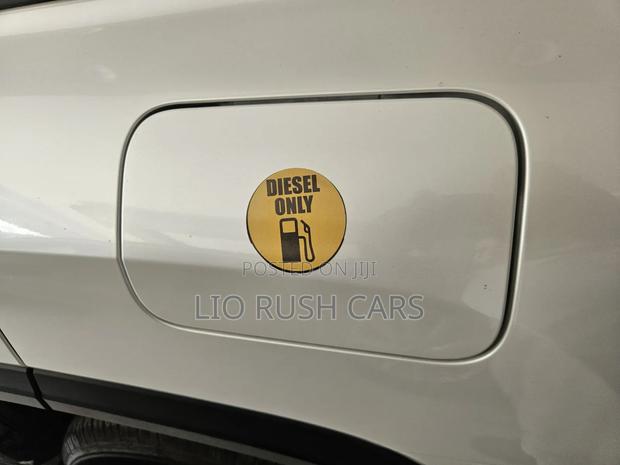 Toyota Land Cruiser 2021 White