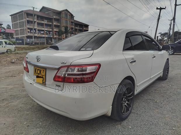 Toyota Premio 2010 White