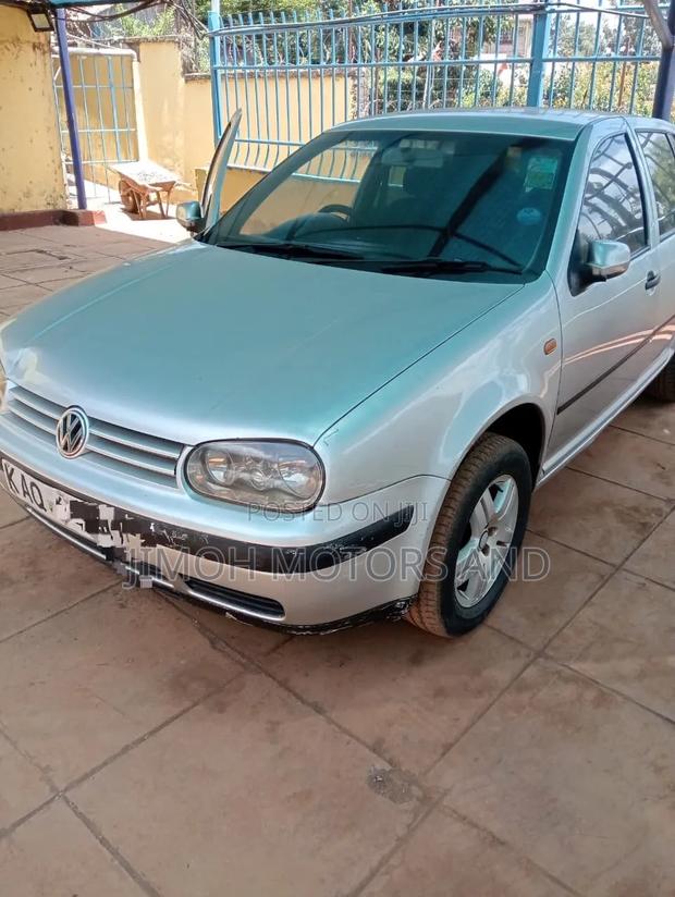Volkswagen Golf 2001 Silver