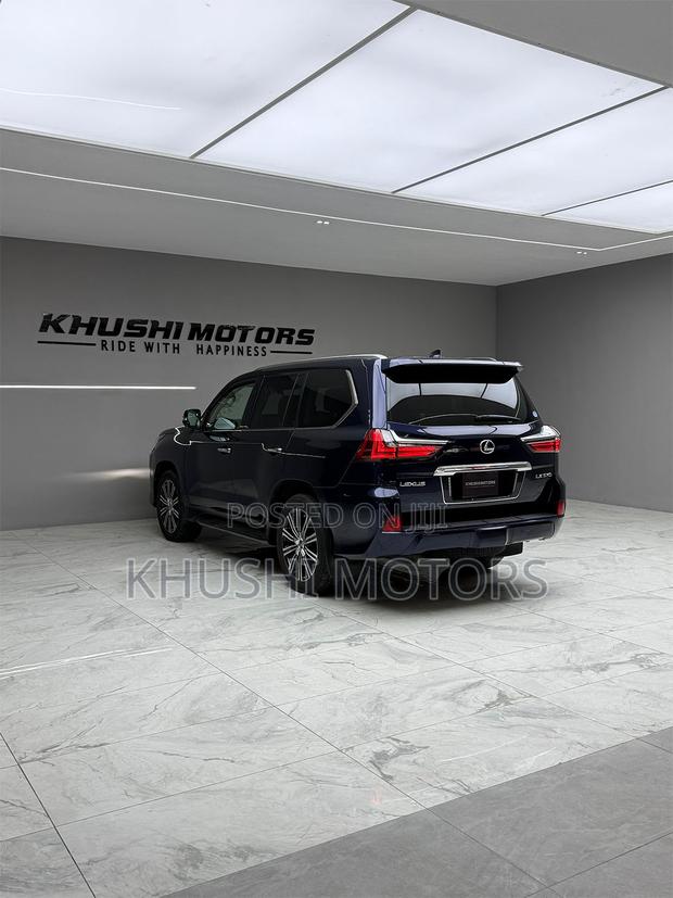 Lexus LX 2019 Blue
