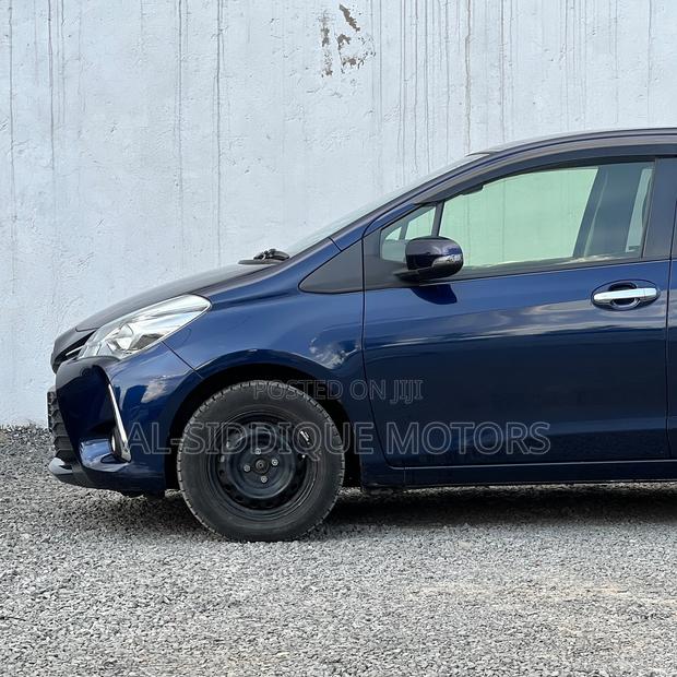 Toyota Vitz 1.0 FWD 5dr 2019 Blue