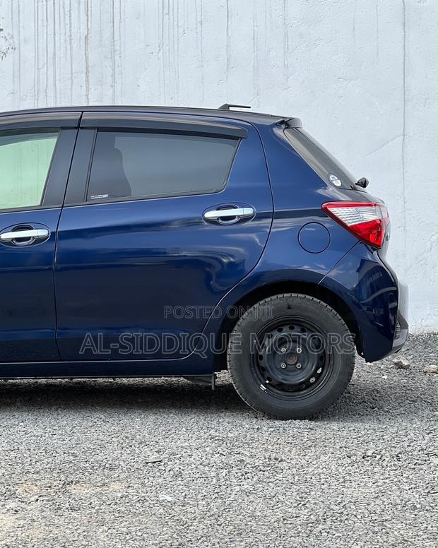Toyota Vitz 1.0 FWD 5dr 2019 Blue